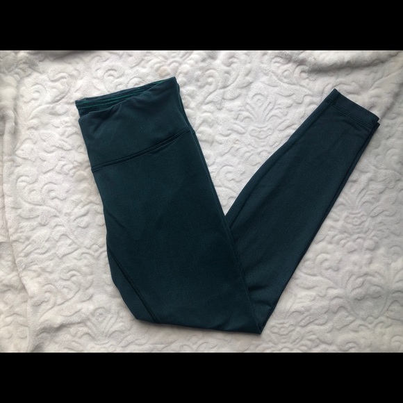 ✨ Lululemon Wonder Under Leggings ✨ - Picture 2 of 5